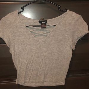 gray short sleeve